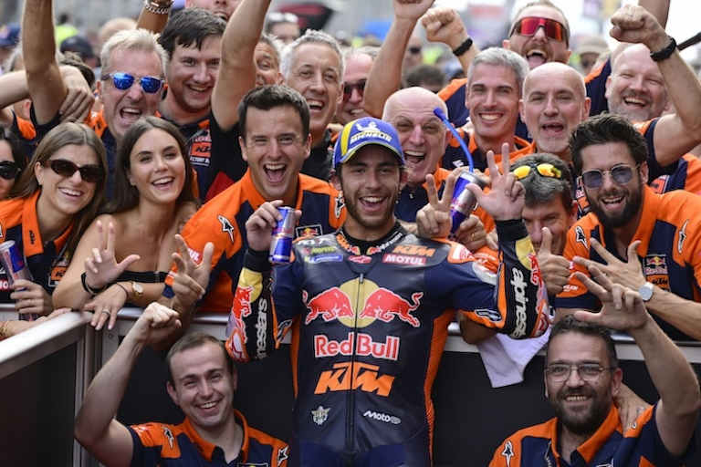 Schlagkräftig: Tech3 feierte in Catalunya mit Enea Bastianini