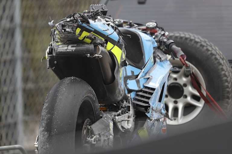 Die Aprilia von Fernandez nach dem FP1-Crash in Kurve 1