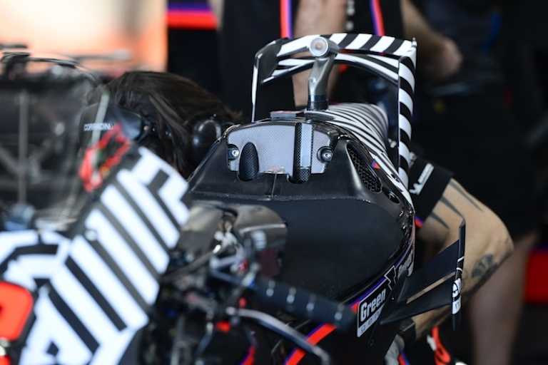 Neue Sitzbankeinheit an der Evolutions-Aprilia-RS-GP