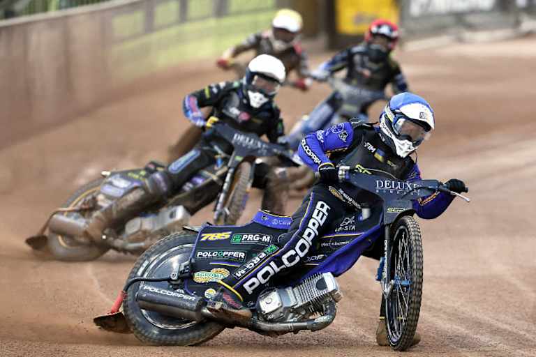 Nazar Parnitskyi (vorne) blieb ungeschlagen