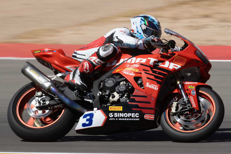 Raffaele De Rosa mit der neuen QJ Motor wurde Zehnter