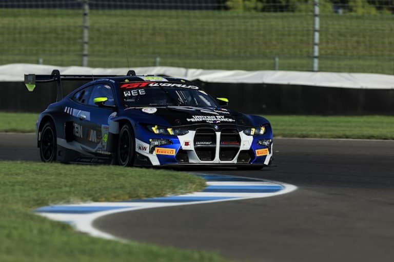 In dem BMW M4 GT3 der belgischen WRT-Mannschaft gewann Valentino Rossi zusammen mit Kelvin van der Linde und Charles Weerts
