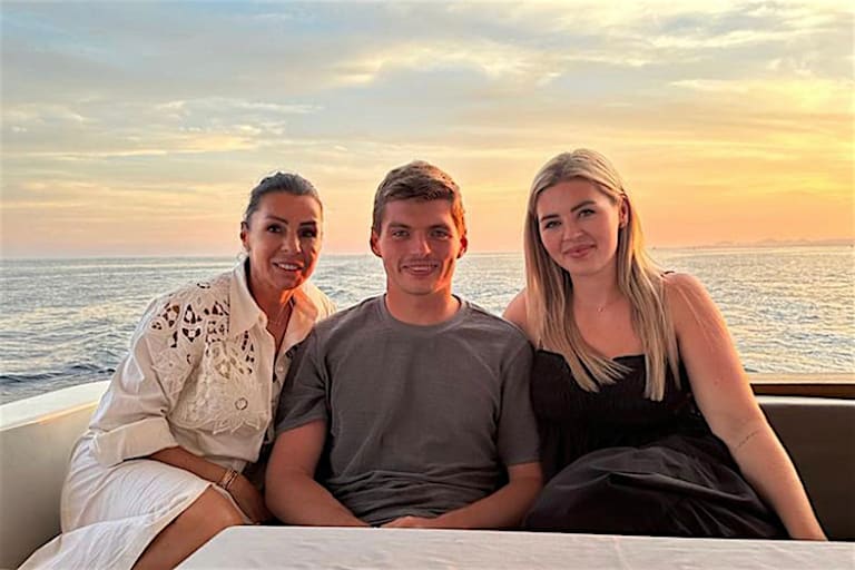 Max Verstappen mit seiner Mutter Sophie und seiner Schwester Victoria