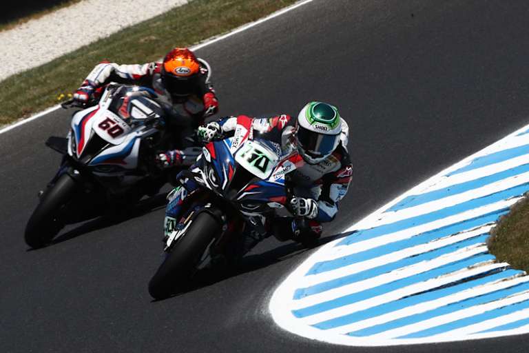 Eugene Laverty vor Michael van der Mark