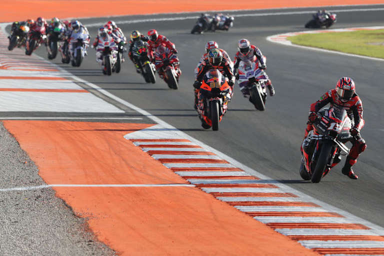 Maverick Viñales führte den Valencia-Sprint sechs Runden lang an