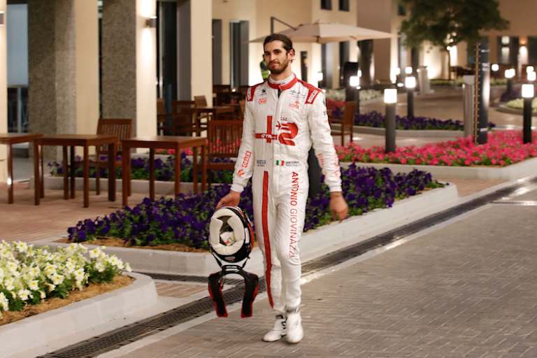 Antonio Giovinazzi 2021 in Abu Dhabi