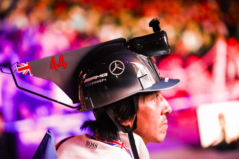 Ungewöhnliche Kopfbedeckung