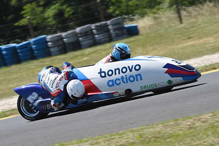 Bennie Streuer/Kevin Kölsch: Seitenwagen-Akrobatik vom Feinsten