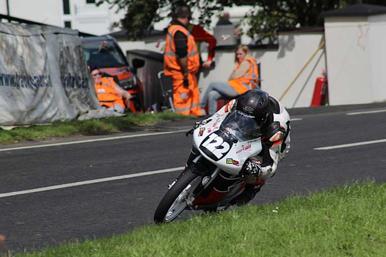 Christ Meyer stürmte in Armoy zweimal auf das Podest