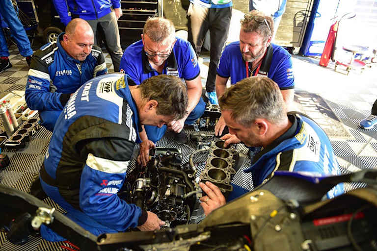 Die Enttäuschung ist dem YART-Teammitgliedern in die Gesichter geschrieben