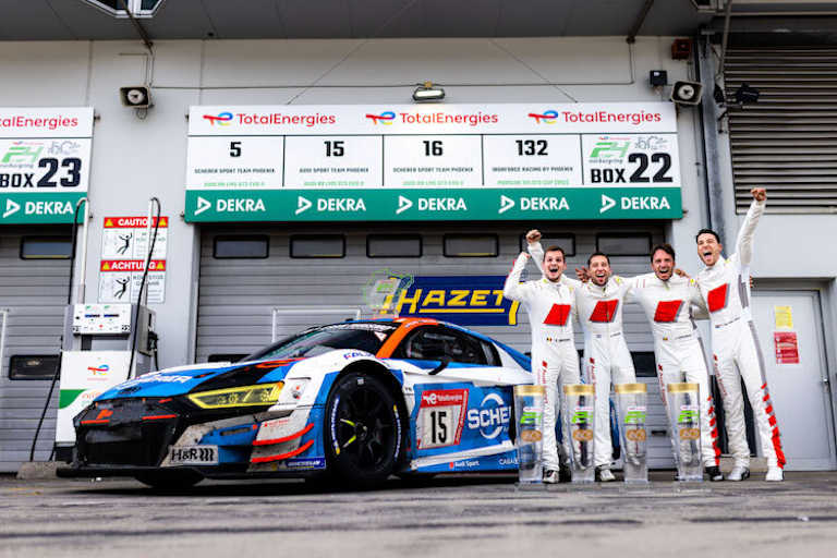 Die Vorjahressieger Dries Vanthoor, Robin Frijns, Frédéric Vervisch und Kelvin van der Linde (v.l.n.r.)