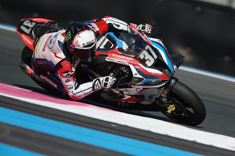 Jeremy Guarnoni brachte die M1000RR nach etwas mehr als zwei Stunden defekt zurück zur Box