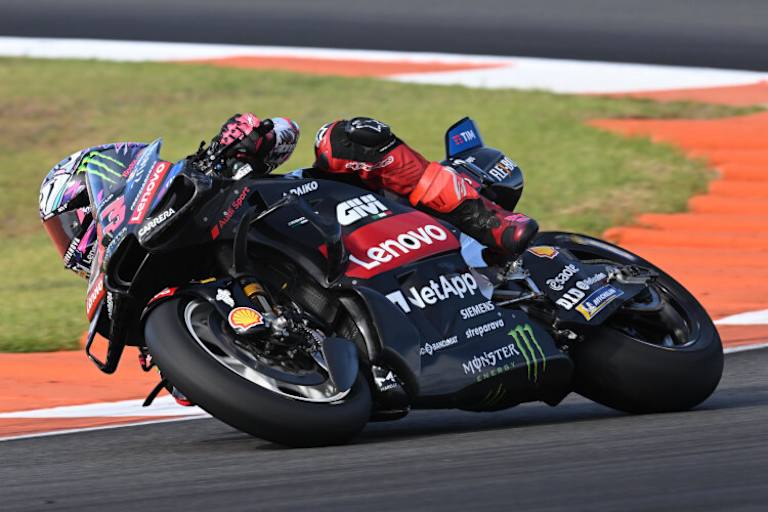 Valencia-Test: Enea Bastianini auf dem Prototypen der Desmosedici GP24