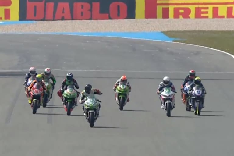 Neun Piloten kämpften im ersten Rennen der Saison um den Sieg