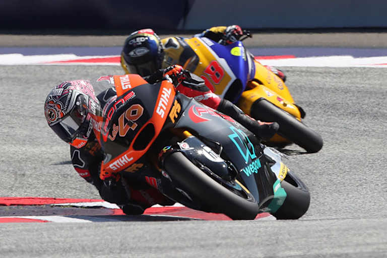 Arón Canet kämpft für Pons Racing in der Moto2-WM vorne mit und ist WM-Vierter