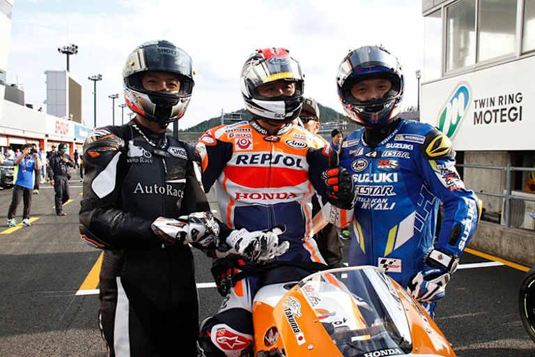 Wieder auf der Rennstrecke vereint: Haruchika, Takuma und Nobu Aoki