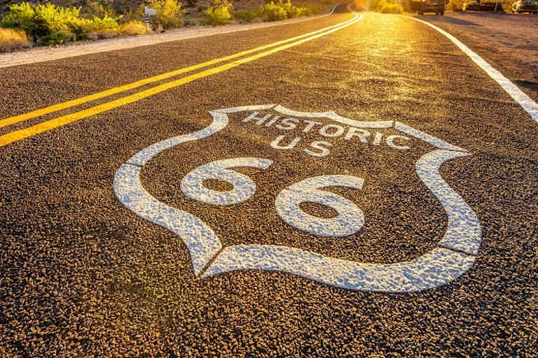 Traumdestination: Der Westen der USA mit der meist besungenen Strasse der Welt