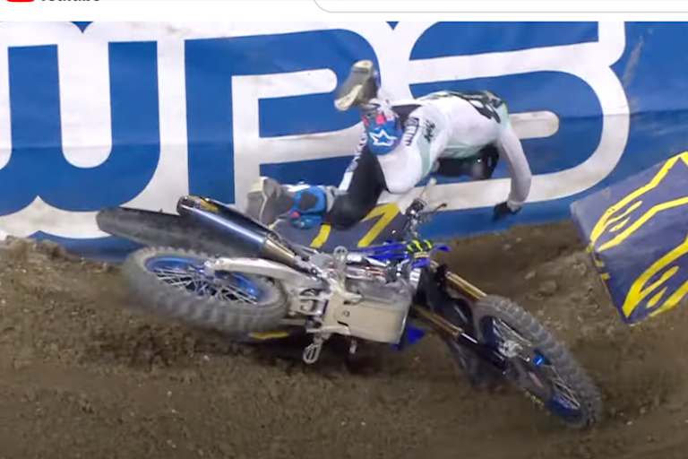 Haiden Deegan stürzte im Waschbrett