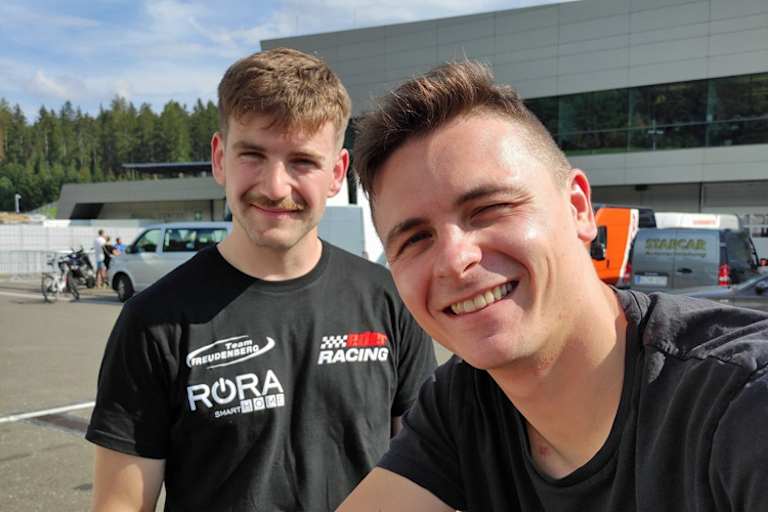 Max Enderlein (re.) mit Kollege Lukas Trautmann