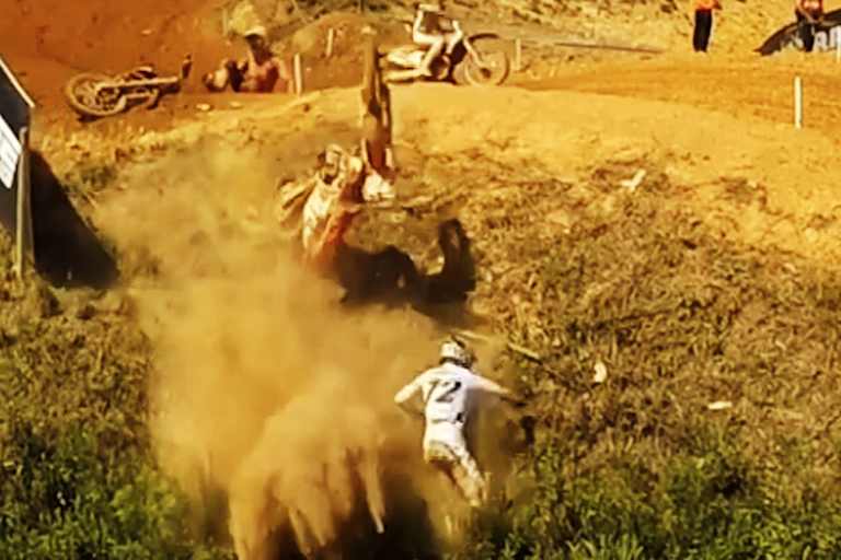 Liam Everts stürzte und rutschte den Hang herab