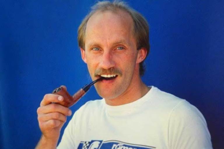 Pfeifenraucher Reinhold «Jointie» Roth