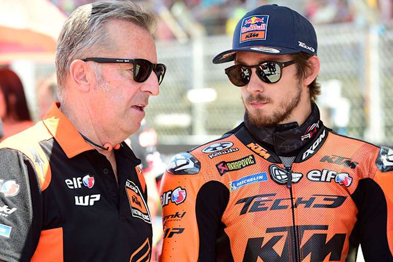 Tech3-Teamchef Hervé Poncharal mit Remy Gardner