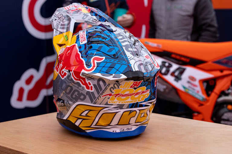 Auch die Helmfirma Airoh ließ sich etwas einfallen