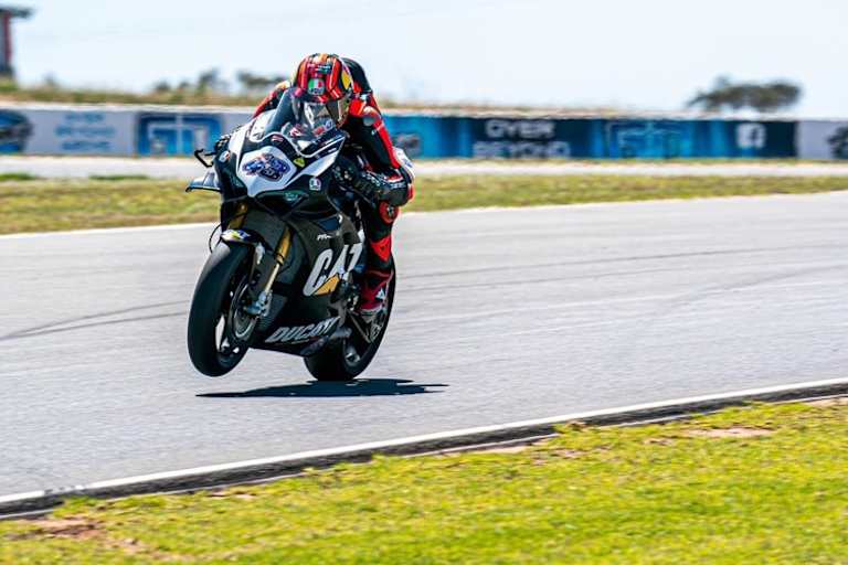 2021 fuhr Miller im Bend Motorsport Park auf Platz 3