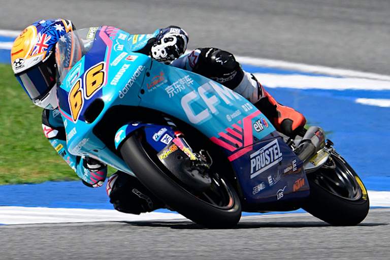 Joel Kelso auf der CFMOTO des PrüstelGP-Teams 2023