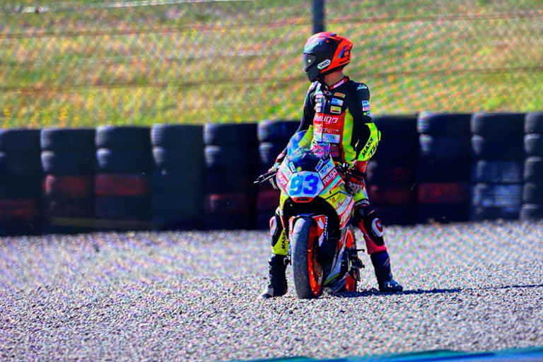 Ups...Wald Khan hat Mist gebaut