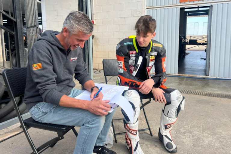 Phillip Tonn (re.) mit Datenmann Jaap Hoogeveen