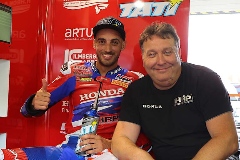 Mercado mit Jens Holzhauer (.v.li.)