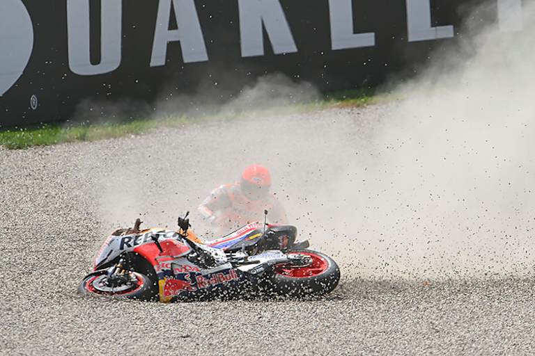 Marc Márquez in Mugello: Crash in der sechsten Runde beim Kampf um Platz 4