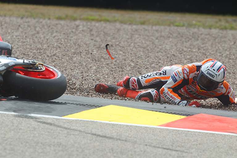Marc Márquez und der dritte Crash im Q2 am Samstag