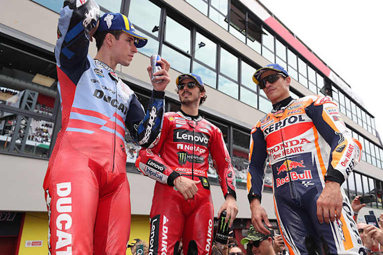 In Mugello: Alex Márquez (li.), Bagnaia und Marc Márquez