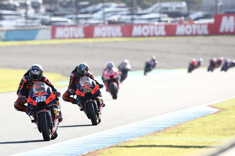 Starkes KTM-Duo: Miguel Oliveira (88) vor Binder (33)