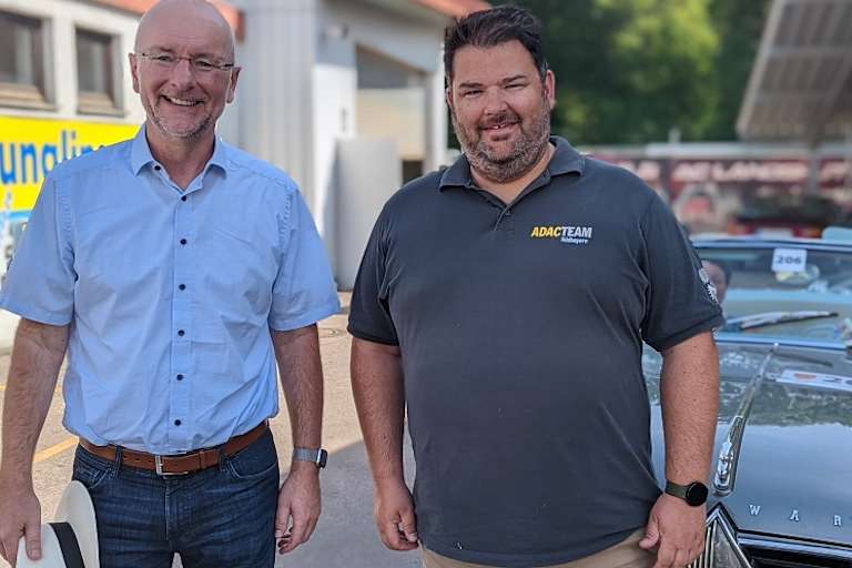 OB Alexander Putz und Gerald Simbeck vom AC Landshut