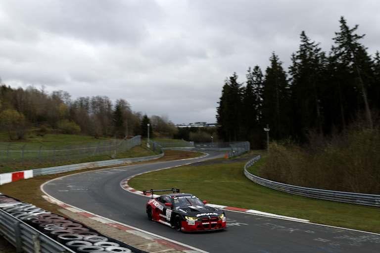 Kuba Giermaziak und Jesse Krohn gewinnen im Walkenhorst Motorsport BMW M4 GT3 den zweiten NLS-Lauf