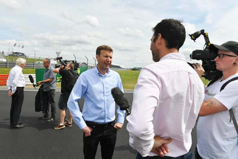 Stuart Pringle beim Interview