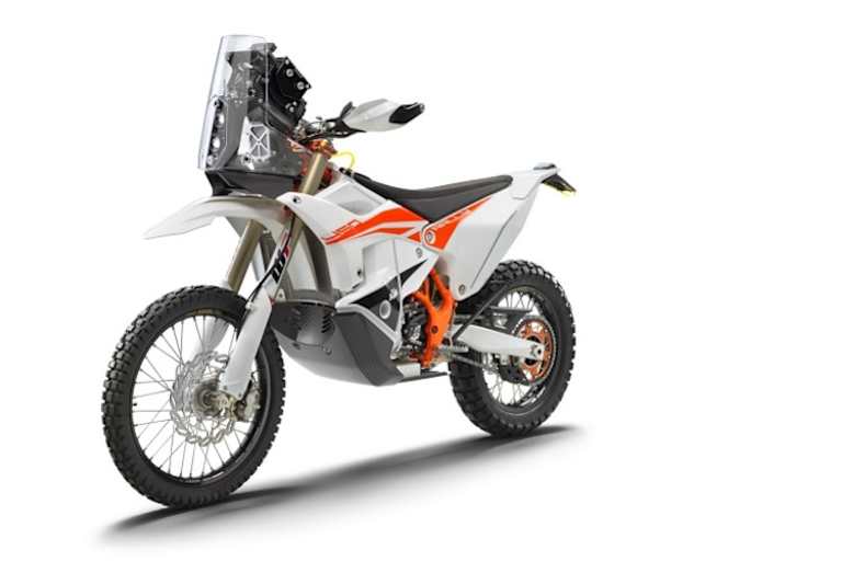 Alles schon dran, nur noch aufsteigen und Gas geben: KTM 450 Rally Replica
