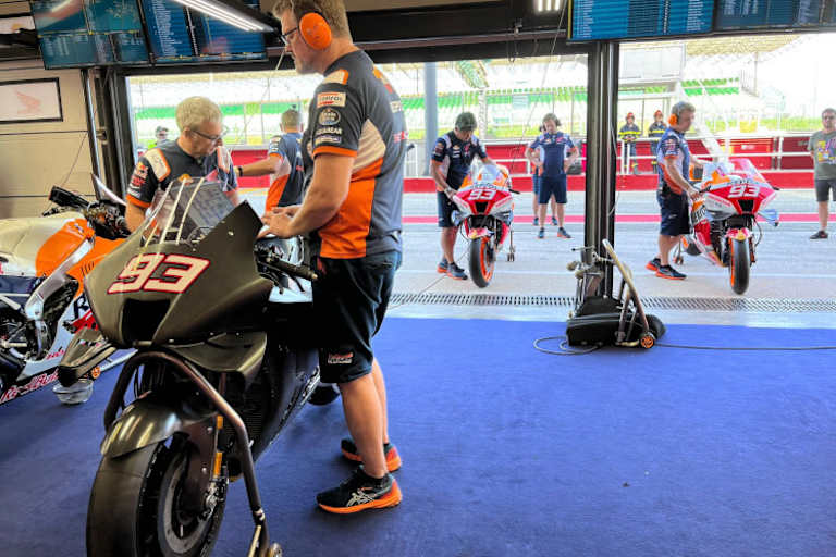 Ein Blick in die Box von Marc Márquez