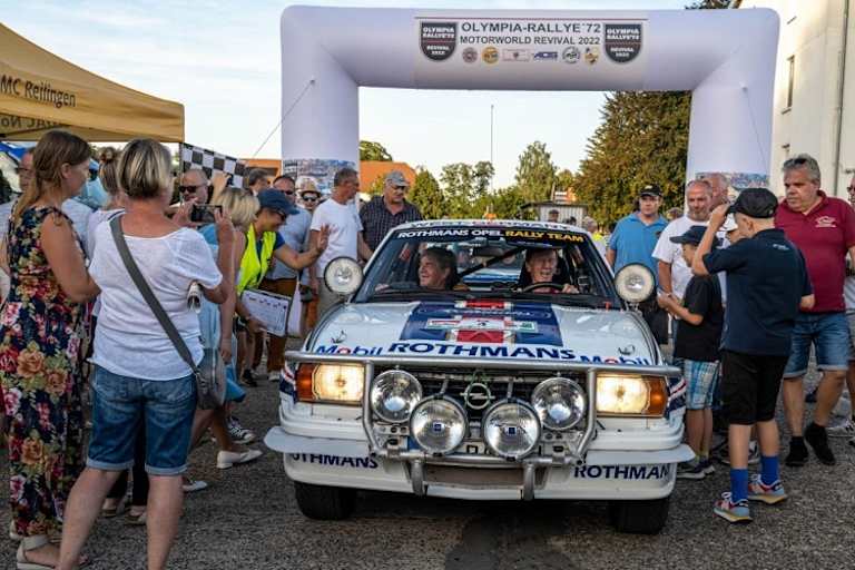Walter Röhrl m Opel Ascona B