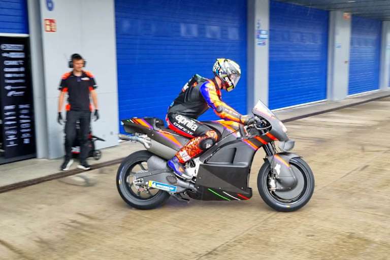 Testfahrer Savadori in Jerez