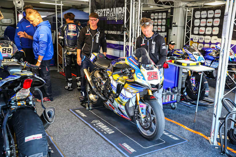 Auch die Boxen-Crew war gefordert