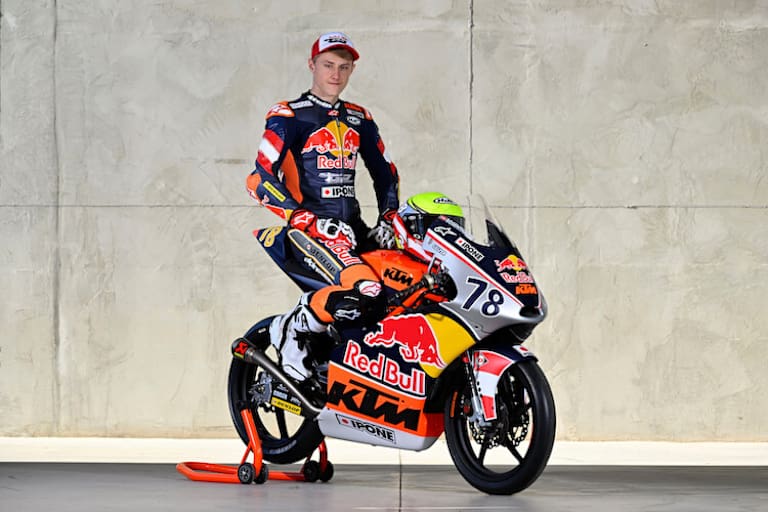 Jakob Rosenthaler mit seiner KTM RC 250 R