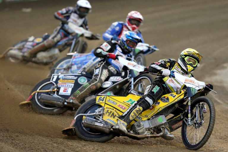 Martin Smolinski vor Tai Woffinden und Matej Zagar