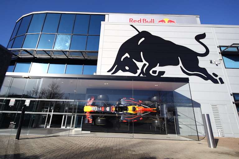 Das Rennwagenwerk von Red Bull Racing in Milton Keynes