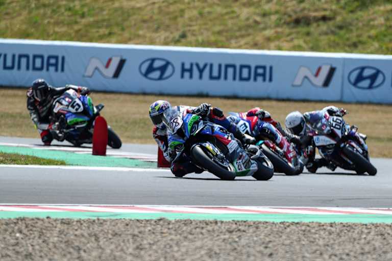 Mohr (#5) jagt der Spitze hinterher