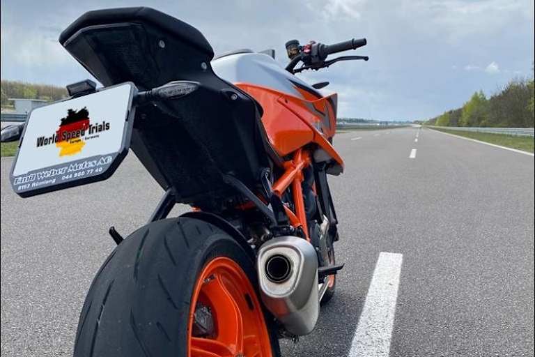 Berits für Vollgas auf der langen Geraden des Lausitzring-Testovals?