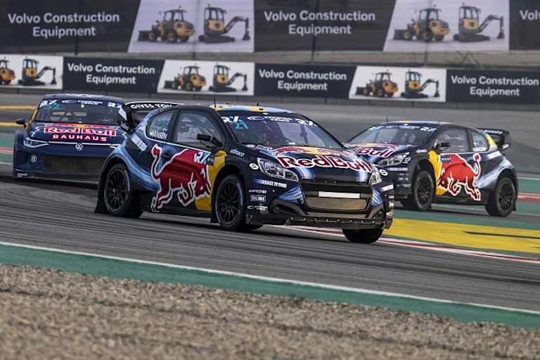 Timmy und  Kevin Hansen vor Ole Christian Veiby